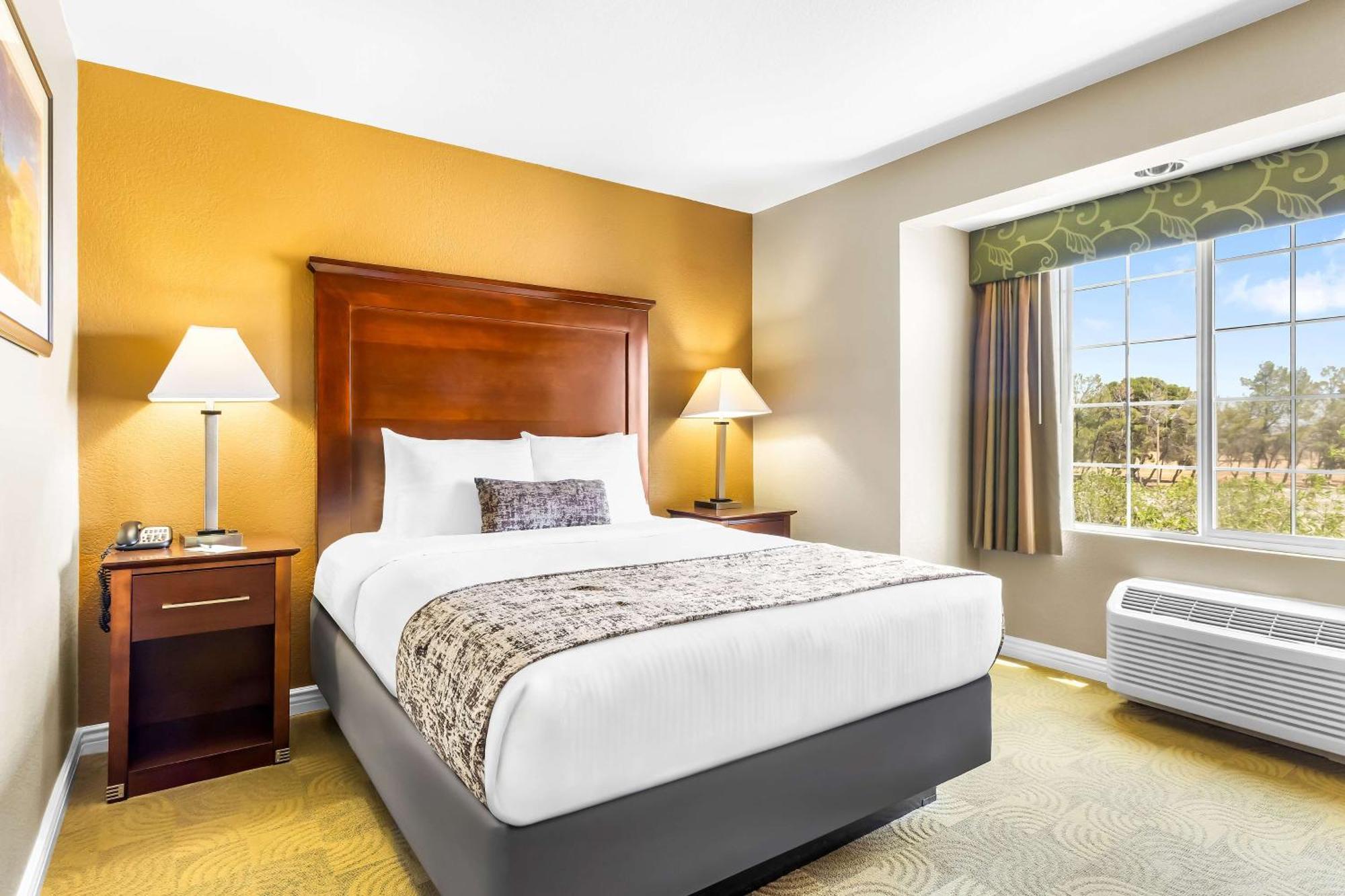 Best Western California City Inn & Suites Εξωτερικό φωτογραφία