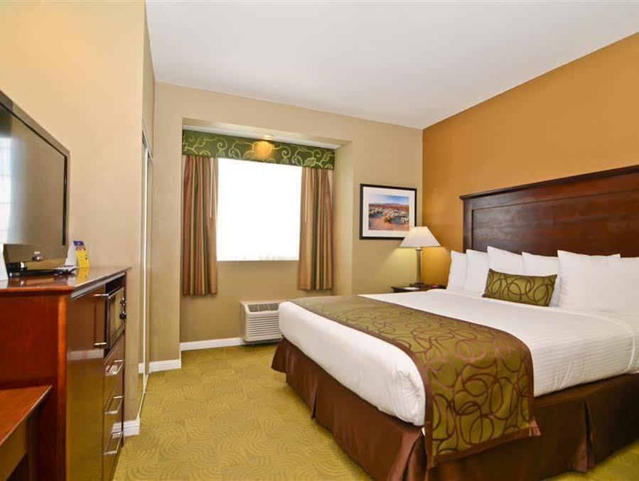 Best Western California City Inn & Suites Εξωτερικό φωτογραφία
